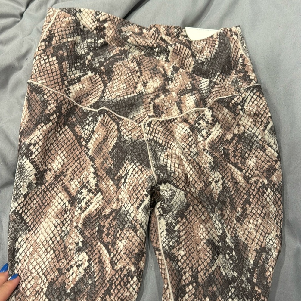Brand new with tags aerie offline cross over leggings